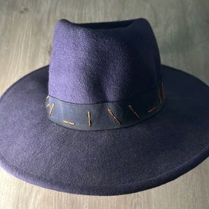 Universal Thread Hat